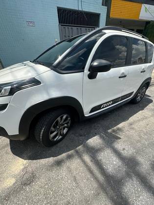 CITROËN AIRCROSS 1.6 FEEL 16V FLEX 4P AUTOMÁTICO
